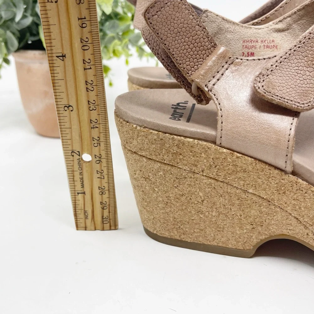 Earth Khaya Kella Leather Platform Sandals Sapphire Taupe